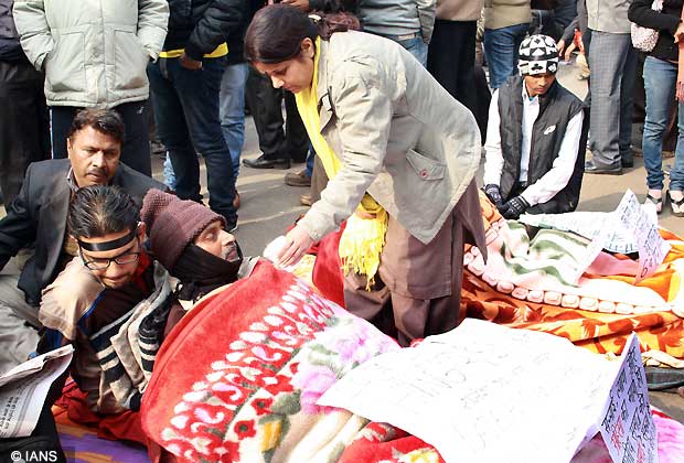 Anti-rape protesters at at Jantar Mantar, in New Delhi.(Photo:IANS/Amlan)