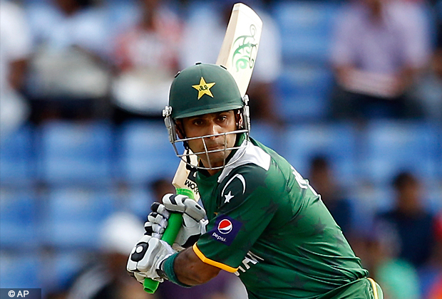 Pakistan's captain Mohammad Hafeez prepares to play a shot against New Zealand during their ICC Twenty20 Cricket World Cup match in Pallekele, Sri Lanka, Sunday, Sept. 23, 2012. (AP Photo/Aijaz Rahi)