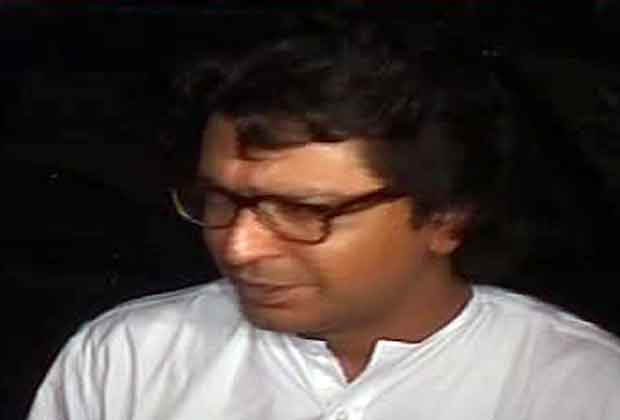 Bal Thackeray's nephew and MNS Leader Raj Thackeray arrives at Matoshree.