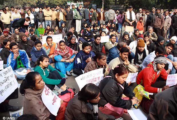Anti rape protesters at at Jantar Mantar, in New Delhi.(Photo IANS/Amlan)