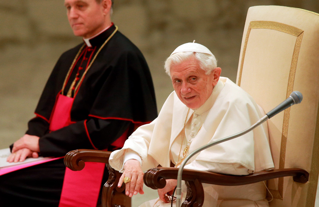 Pope Benedikt XVI arrives in the audience hall Paolo VI to his probably last General Audience in Rome Vatican City 13 February 2013. Two days after his historical resignation announcement on Monday (11 February 2013) Pope Benedikt XVI started to see the believers on Ash Wednesday again. (Photo dapd/IANS)