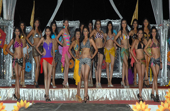 Contestants at the training and grooming camp of Indian Princess International beauty pageant walks the ramp in swimsuits at Ratnagiri,Maharashtra on Feb. 16. (Photo Sandeep Mahankal/IANS)