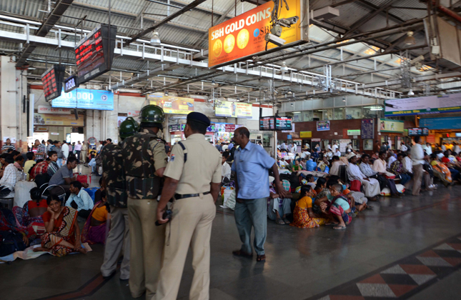 Commuters at the CST in Mumbai. The Rail Budget was presented today in Parliament by Pawan Kumar Bansal, Minister of Railways. (Photo Sandeep Mahankal/IANS)