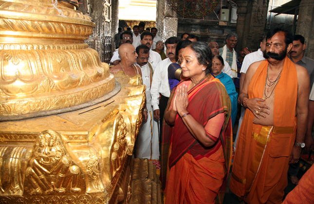 Speaker of Lok Sabha Meira Kumar accompanied by her Husband Manjul Kumar offered prayers in the temple of Lord Venkateswara on April 28, 2013. (Photo IANS)
