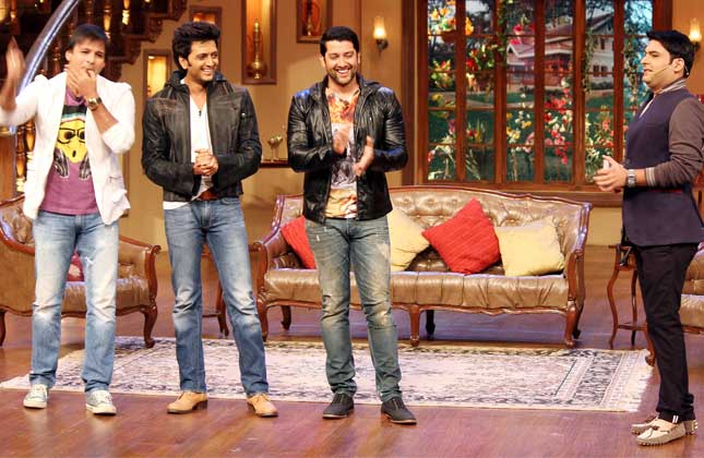 Bollywood actors Riteish deshmuck, Aftab Shivdesani and Vivek Oberoi reach the sets of Comedy Nights with kapil to promote their upcoming movie 'Grand Masti'.