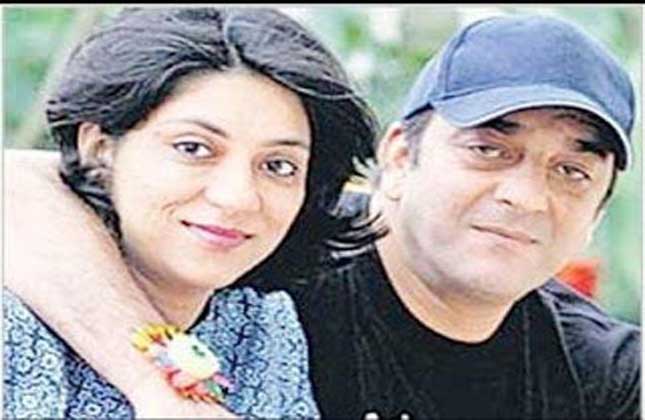 Famous brother sister of Bollywood , Sanjay Dutt and Priya Dutt have been an inspiration to many bro sis of the society as they compliment each other s well.