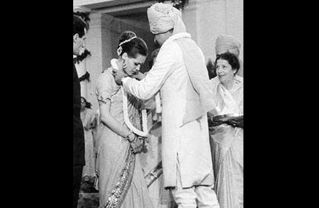 645px x 420px - Golden moments of Sonia and Rajiv Gandhi