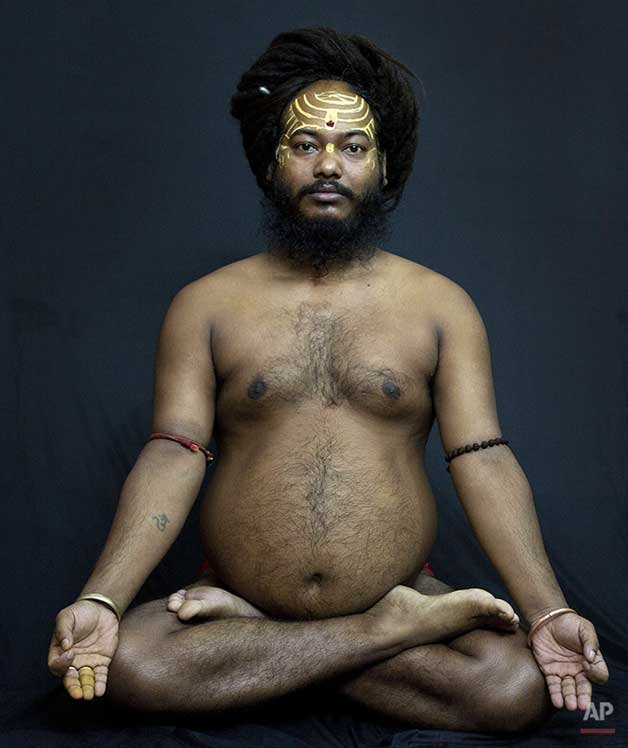 Yoga Poses as Devotion in Motion | Buda frases, Religión, Hinduismo