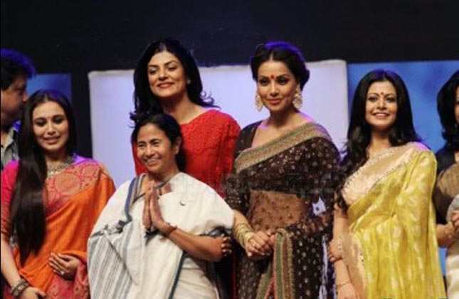 Bollywood divas Bipasha Basu, Sushmita Sen and Rani Mukherjee were felicitated at the 19th Kolkata International Film Festival.