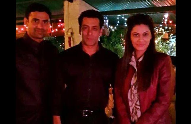 After the grand finale on Saturday, all the Bigg Boss contestants rushed to Salman Khan's Panvel farmhouse where he hosted a grand party for them.