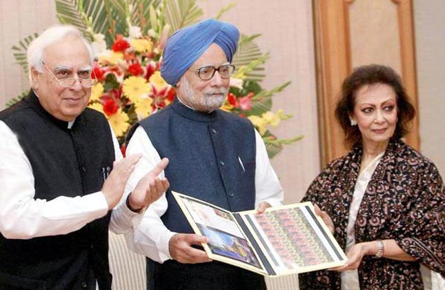 Prime Minister Manmohan Singh Saturday released a commemorative stamp in honour of veteran singer Jagjit Singh.