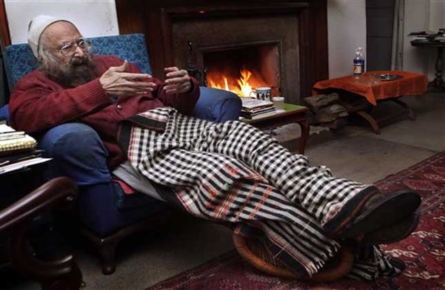Khushwant Singh, a journalist, editor and prolific writer whose work ranged from serious histories to joke collections to one of post Independence India's great novels, died Thursday at his New Delhi apartment. (AP Photo)