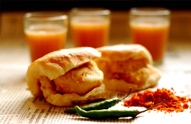 Top 10 street foods of India