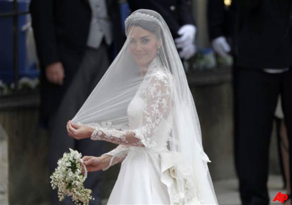 Kate Middleton arrives for her wedding with Britain's Prince William at Westminster Abbey at the Royal Wedding in London Friday, April 29, 2011. (AP Photo/Gero Breloer)