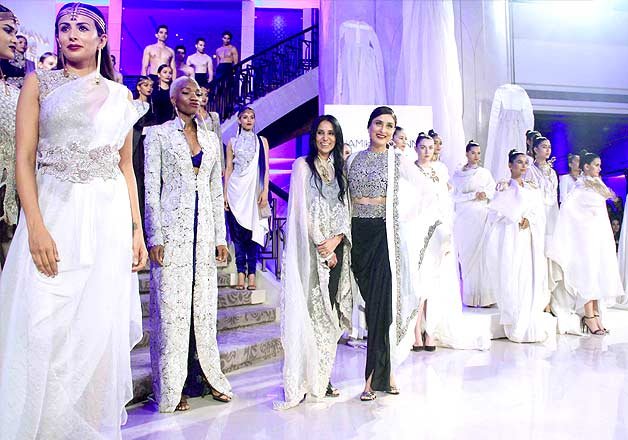 The entire collection saw an array of Egyptian style designed runway.