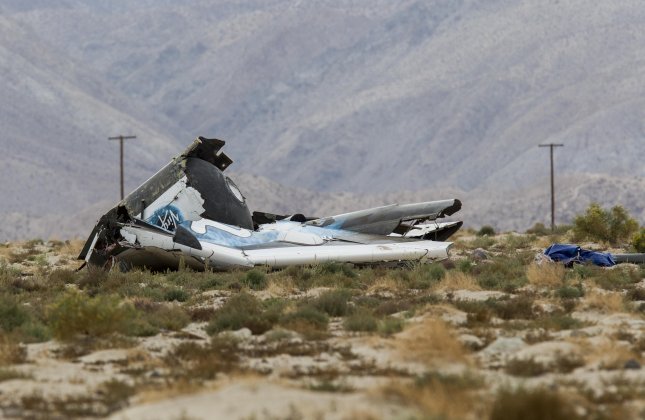 The pic shows wreckage of what is believed to be SpaceShipTwo in Southern California's Mojave Desert